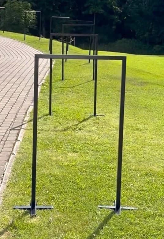 Melna statīva noma